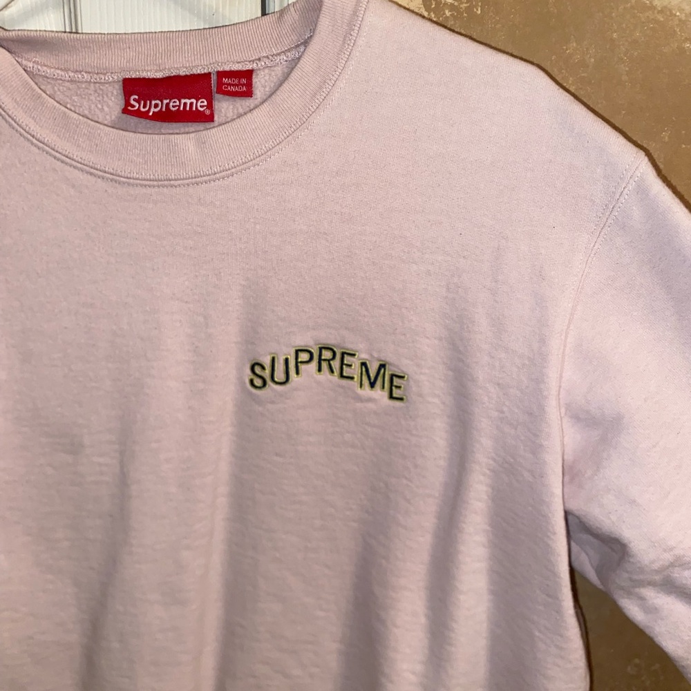 Vintage Supreme Light Pink Sweatshirt